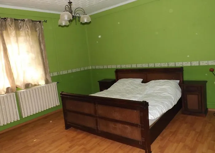 Napsugar Vendeghaz * קסזטלי